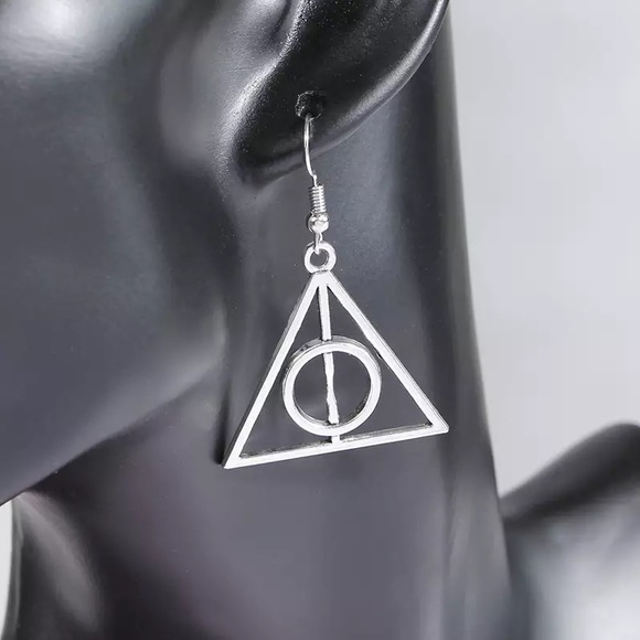 Harry Potter Deathly Hallows Silver Triangular Earrings - Picture 5 of 9